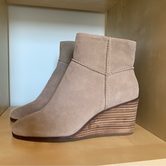 Lucky Brand LP-Zolinni Cow Split Suede Wedge Ankle Booties Size 9 - Picture 2 of 9